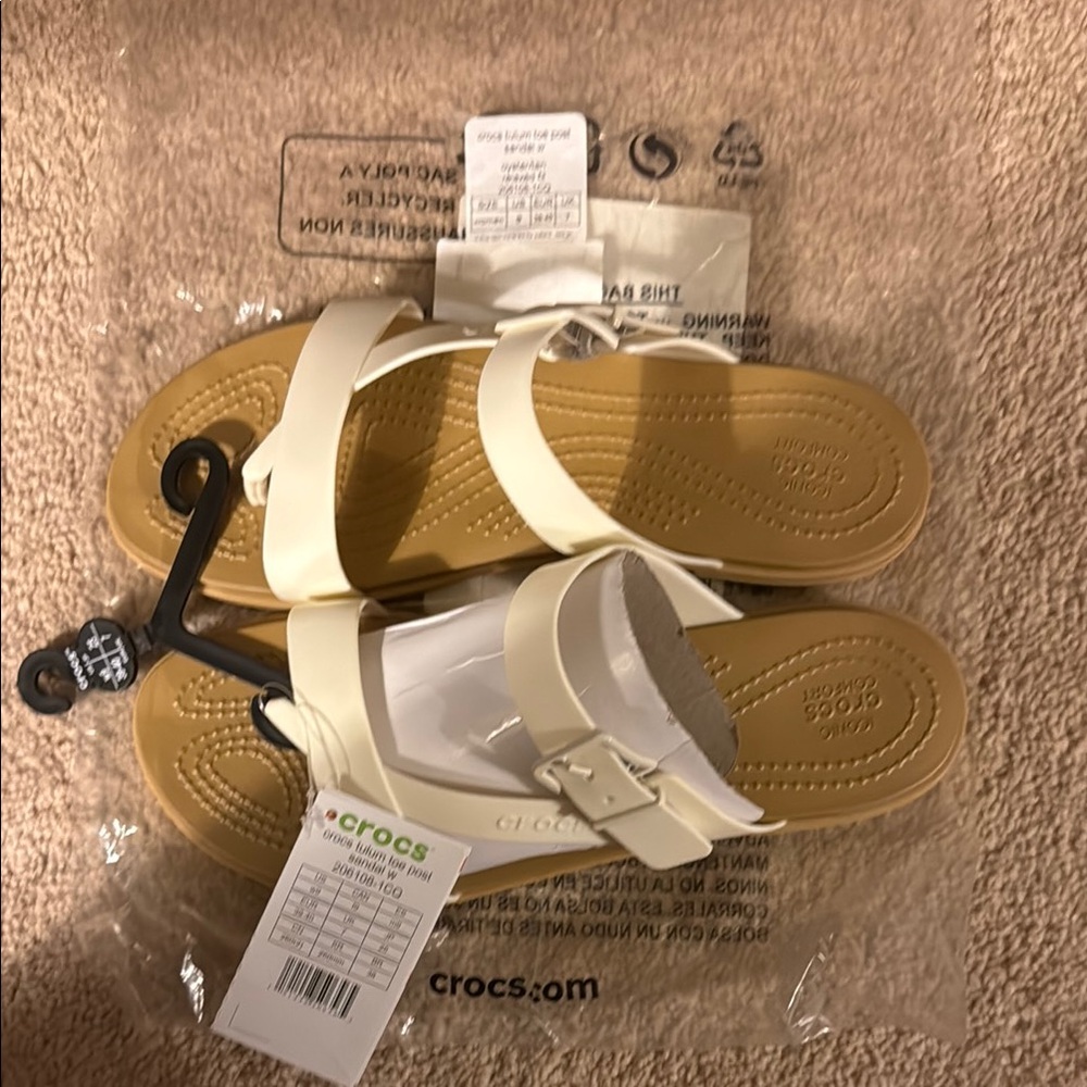 CROCS Tulum Toe Post Sandal, Oyster & Tan, Relaxed Fit, Size 9, NWT